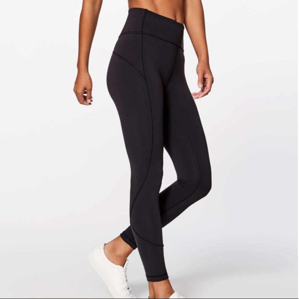 Lululemon In Movement 7/8 Tight *Everlux 25”